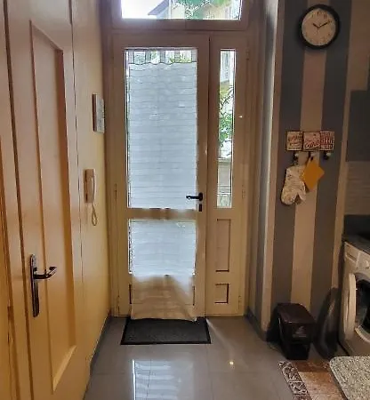 Al Chiaro Di Luna Apartment *